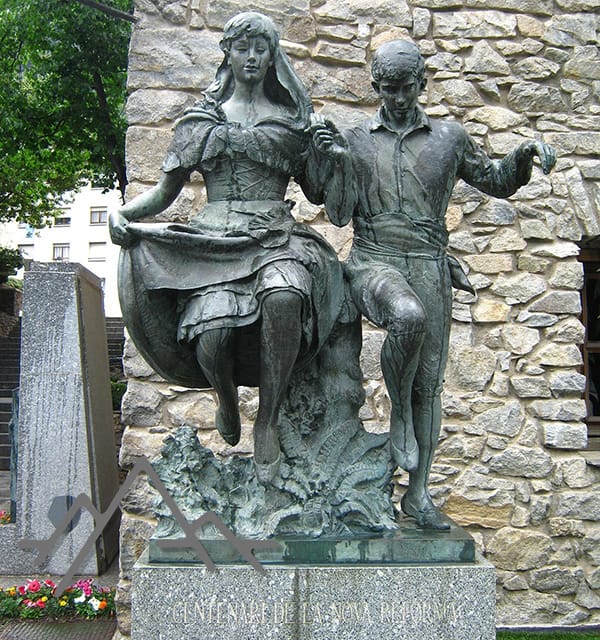 Monument a la Nova Reforma, Andorra la Vella. Història d'Andorra.