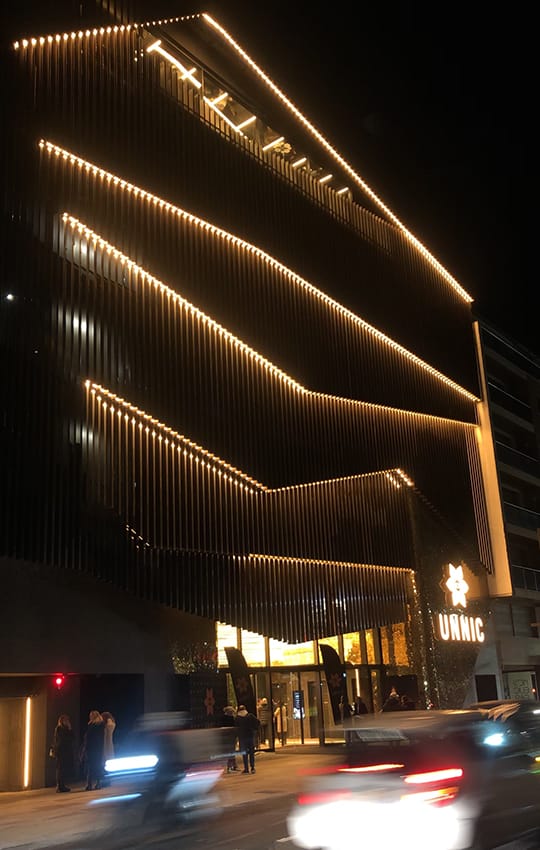 Unnic, el casino a Andorra, vist des de fora